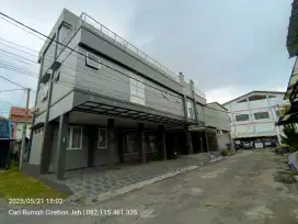 Rumah Mewah Ada Kolam Renang Depan GMC Basketball Kesambi Kota Cirebon