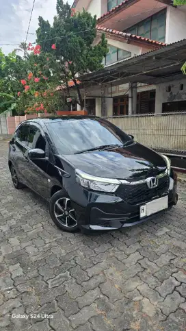 All New Brio E Automatic Like New