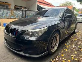 BMW 523i 2006 Bensin