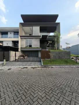 Rumah 3 Lantai Baru Minimalis HGB di Citraland
