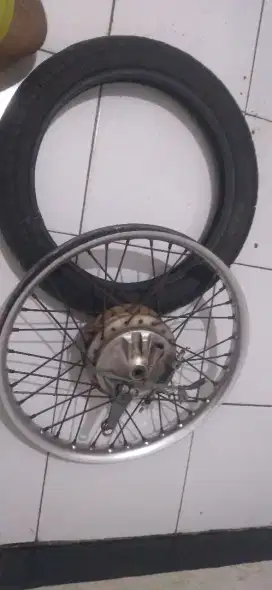 Velg depan jari jari supra lama