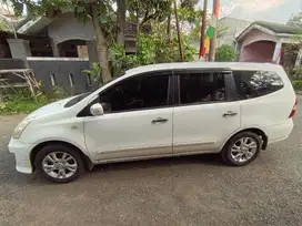 Nissan Grand livina 2012 Bensin