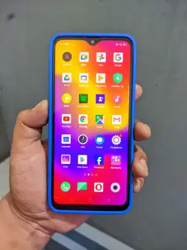 Oppo F11 Ram 6/128GB retak dikit