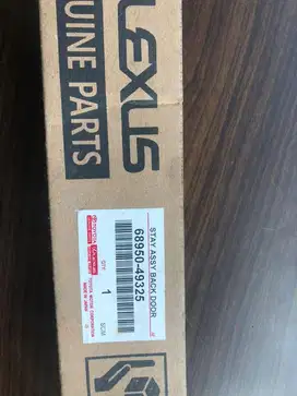 Shock absorber bagasi toyota lexus