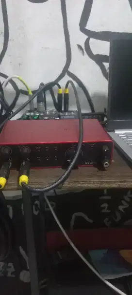 Soundcard focusrite 2i2 gen 4 th