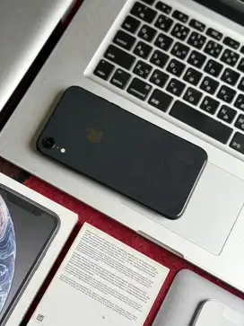 Iphone XR 64gb Ex Garansi resmi indonesia