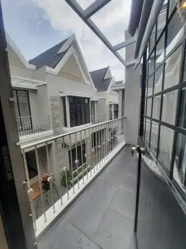Rumah Setraduta dijual jaminan dapat 18 juta per bulan selama 5 tahun