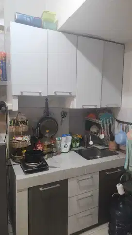 Disewakan rumah 2 lantai 4+1 Kt di long beach Pakuwon city