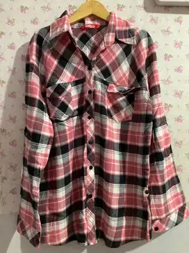 Kemeja kotak2 wanita warna pink dusty