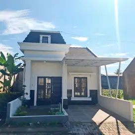 Punya Rumah American Style Asri & Aman di Karangploso Sekarang!