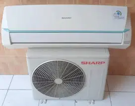 Jual ac Sharp 1/2 pk lowwat 320 watt kondisi 95% ori semua
