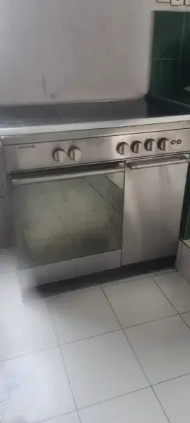 kompor modena 4 tungku+oven