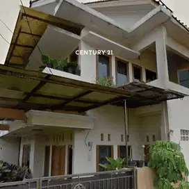 RUMAH BAGUS 2 LANTAI SIAP HUNI DI CEMPAKA PUTIH JAKARTA PUSAT