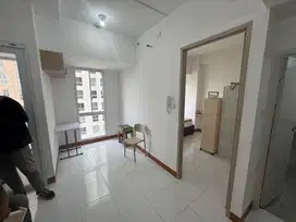 Dijual Murah! Tokyo Riverside PIK 2 – 2BR Jebol 1BR, Semi Furnish
