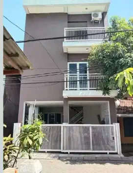 LANGKA Murah Bagus Gayungsari siap huni minimalis 3lt
