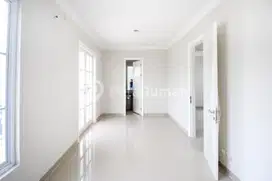 DISEWA VILLA KOMPLEK CITRALAND GAMA CITY  CLUSTER PASADENA (CHINTY)