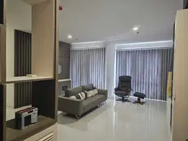 Sewa apartemen 2br full furnish LLOYD Alam Sutera