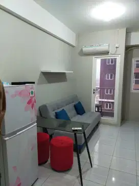Sewa bulanan / tahunan apartemen puncak dharmahusada 2br unit bagus