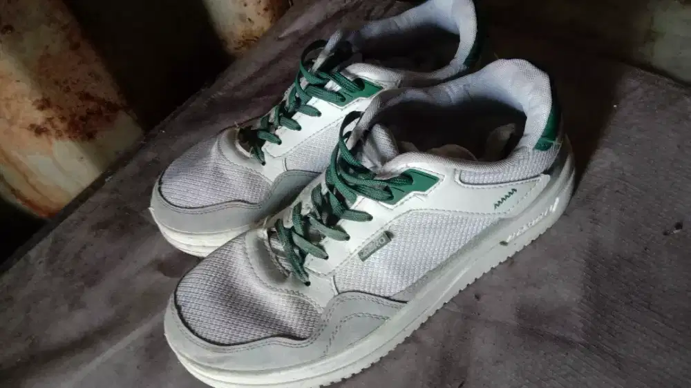 sepatu aerostreet uk 42