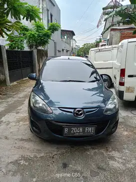 Mazda 2 s 2011, abu-abu metalic