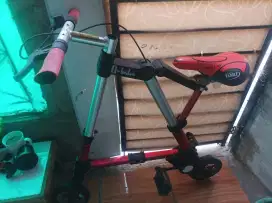 Mini sepeda lipat
