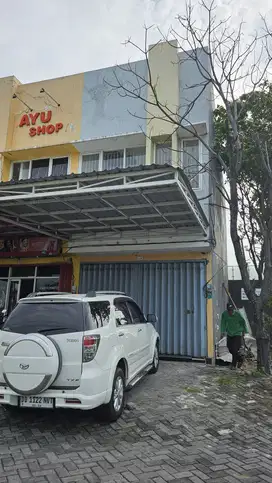 Ruko Hook Strategis