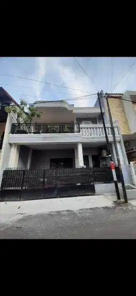 Rumah tingkat bebas banjir di kayu putih