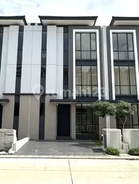 Rumah 3lt 7x14 98m 3KT Cluster Sentarum Asya JGC Jakarta Garden City