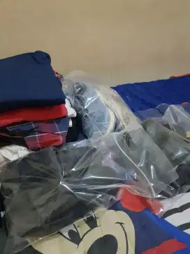 Pakaian uk L & XL, sepatu uk 41-42