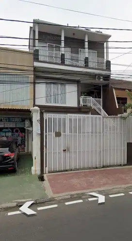 Rumah 4 Lantai Modern – Pondok Kelapa, Pinggir Jalan (Cocok utk Usaha)