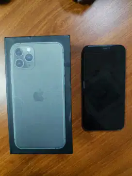 I phone 11 pro grey 256 full set sampai nota pembelian