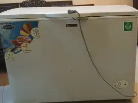 Dijual cepat Freezer box
