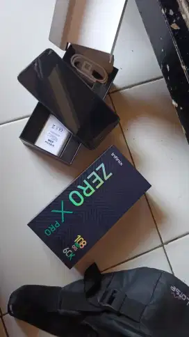 Infinix zero x pro 8/256
