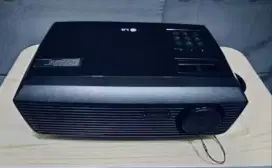 LCD proyektor LG