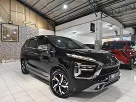 (Low Km) Mitsubishi XPANDER ULTIMATE NEW 1.5 Bensin AT 2021 Hitam