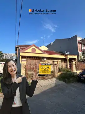 Rumah Posisi Hoek di Komplek Villa Indah Permai Bekasi