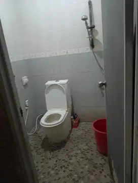 Dijual Rumah 2 Lt Bagus di Taman Royal 1 Tangerang