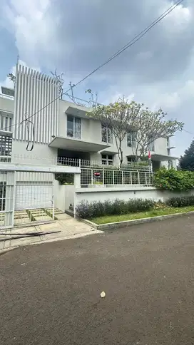 Disewakan Rumah Patra Kuningan, Jakarta Selatan