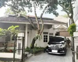 DIJUAL RUMAH MURAH SIAP HUNI LOKASI STRATEGIS DI GRIYA LOKA  BSD CITY