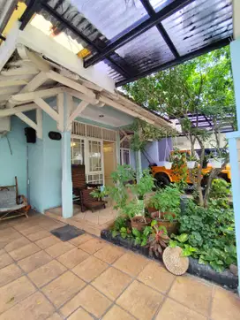 Rumah  2 tingkat di camar bintaro Jaya dengan lokasi strategis