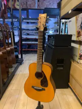 Gitar Yamaha F Junior Original