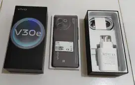 VIVO V30E 8/256 LIKE NEW