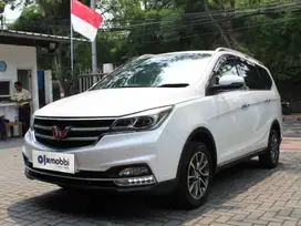 TDP 7,JT Wuling Cortez 1.8 L Lux Plus Bensin-AT Putih 2018