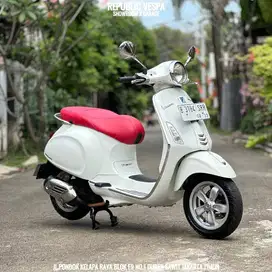 DIJUAL CEPAT  Vespa Primavera 150 3V Tahun 2014 WARNA PUTIH Favorit