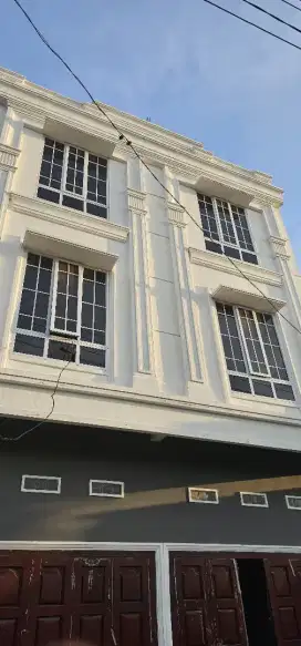 Ruko gandeng pasar 3 krakatau