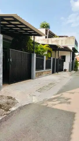 Jual Rumah Siap Huni di ciputat Serua indah Tangerang Selatan Van