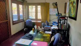 Rumah Tinggal di Pusat Kota