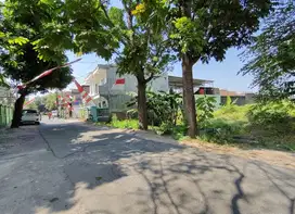 Tanah dekat kampus ums solo