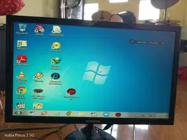 Monitor komputer LED 19 merk Samsung Dan LG lengkap dengan kabel