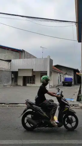 DIJUAL RUMAH HITUNG TANAH KALIWARON GUBENG SURABAYA RON.A1557